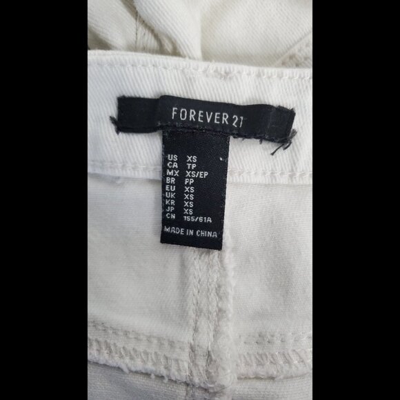 Forever 21 Lace Lined Denim Short Overalls Size XS Button Front Denim - Picture 4 of 7